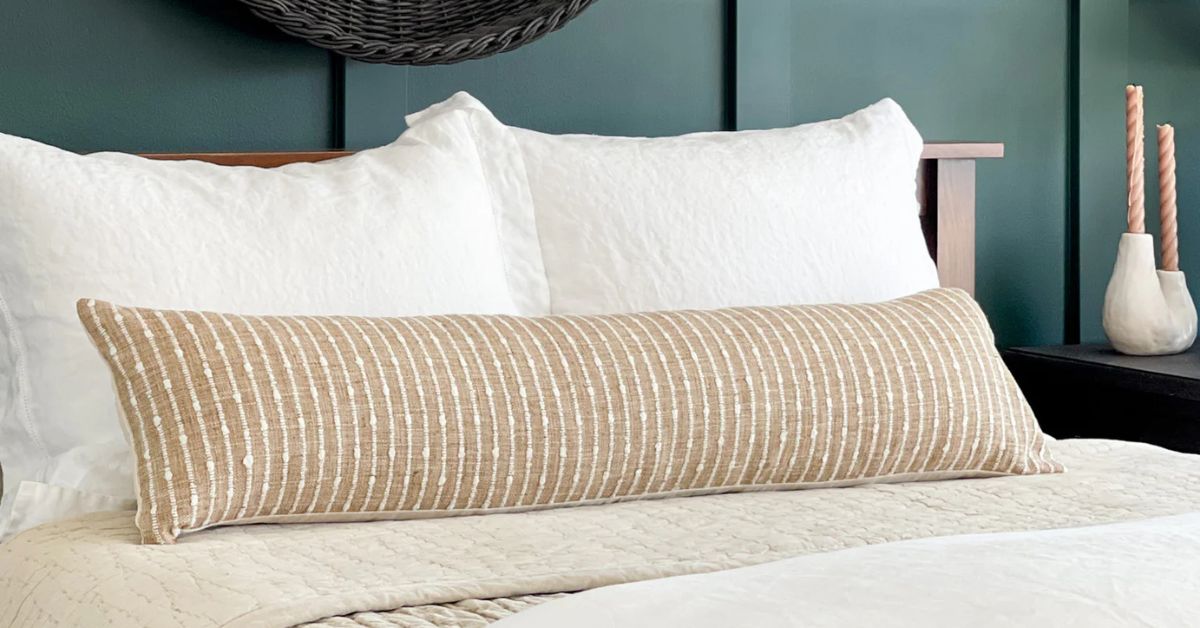 Taline Lumbar Pillow
