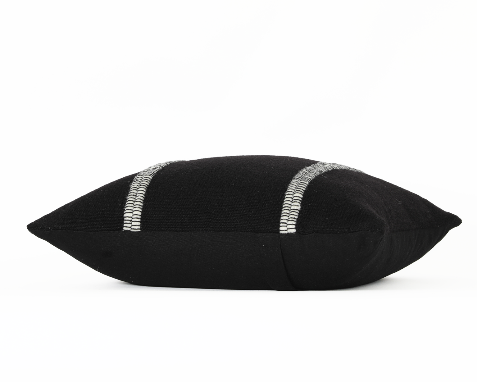 Roatan, Black and Ivory