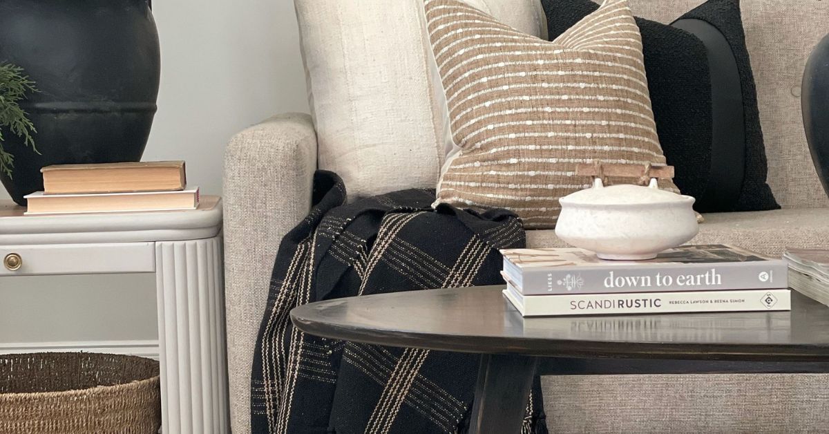 A Guide to Layering Textures With Pillows and Blankets
