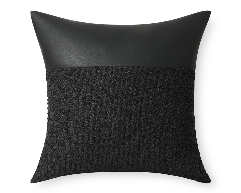 Indi, All Black, Boucle