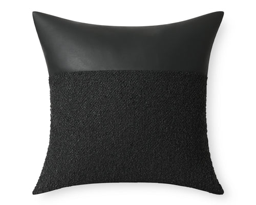 Indi, All Black, Boucle
