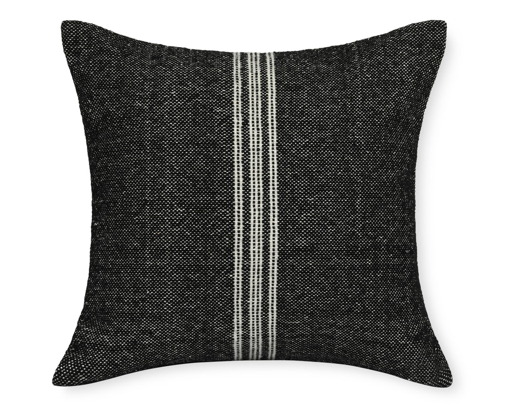 Rhinebeck in Black