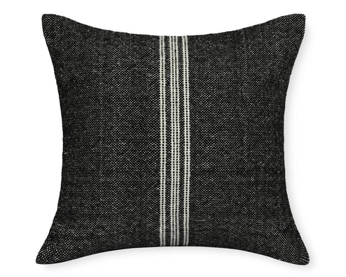 Rhinebeck in Black