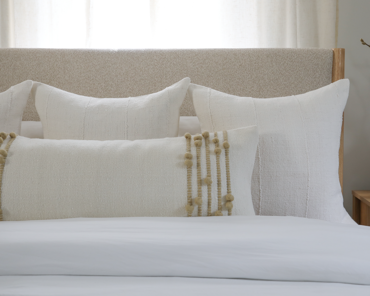 Faryll, Large Lumbar Wool Pillow